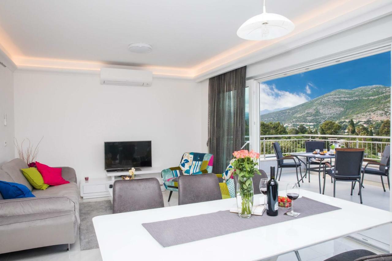 دوبروفينك Apartment The First المظهر الخارجي الصورة