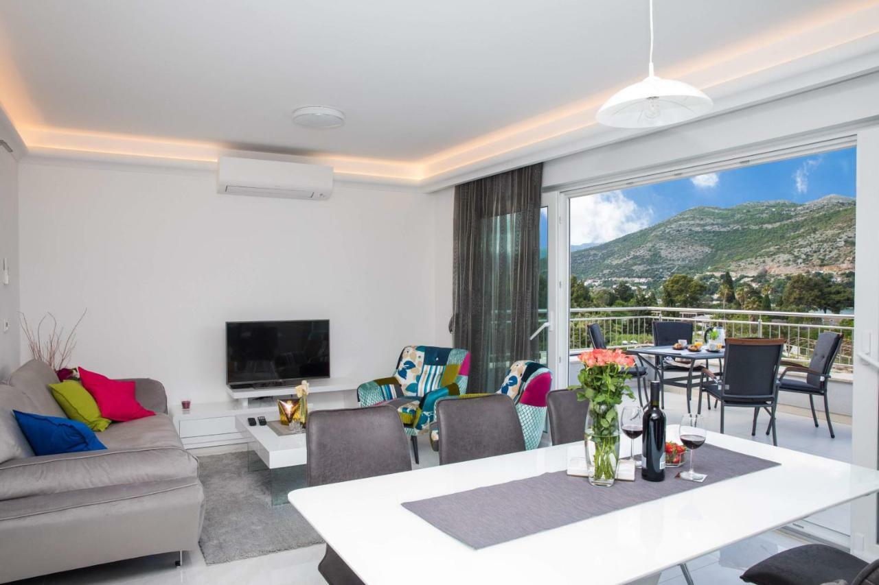 دوبروفينك Apartment The First المظهر الخارجي الصورة